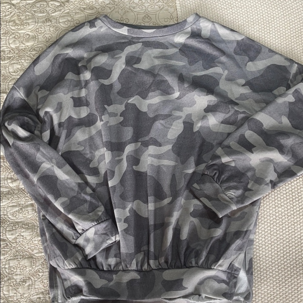CAMO sweatshirt